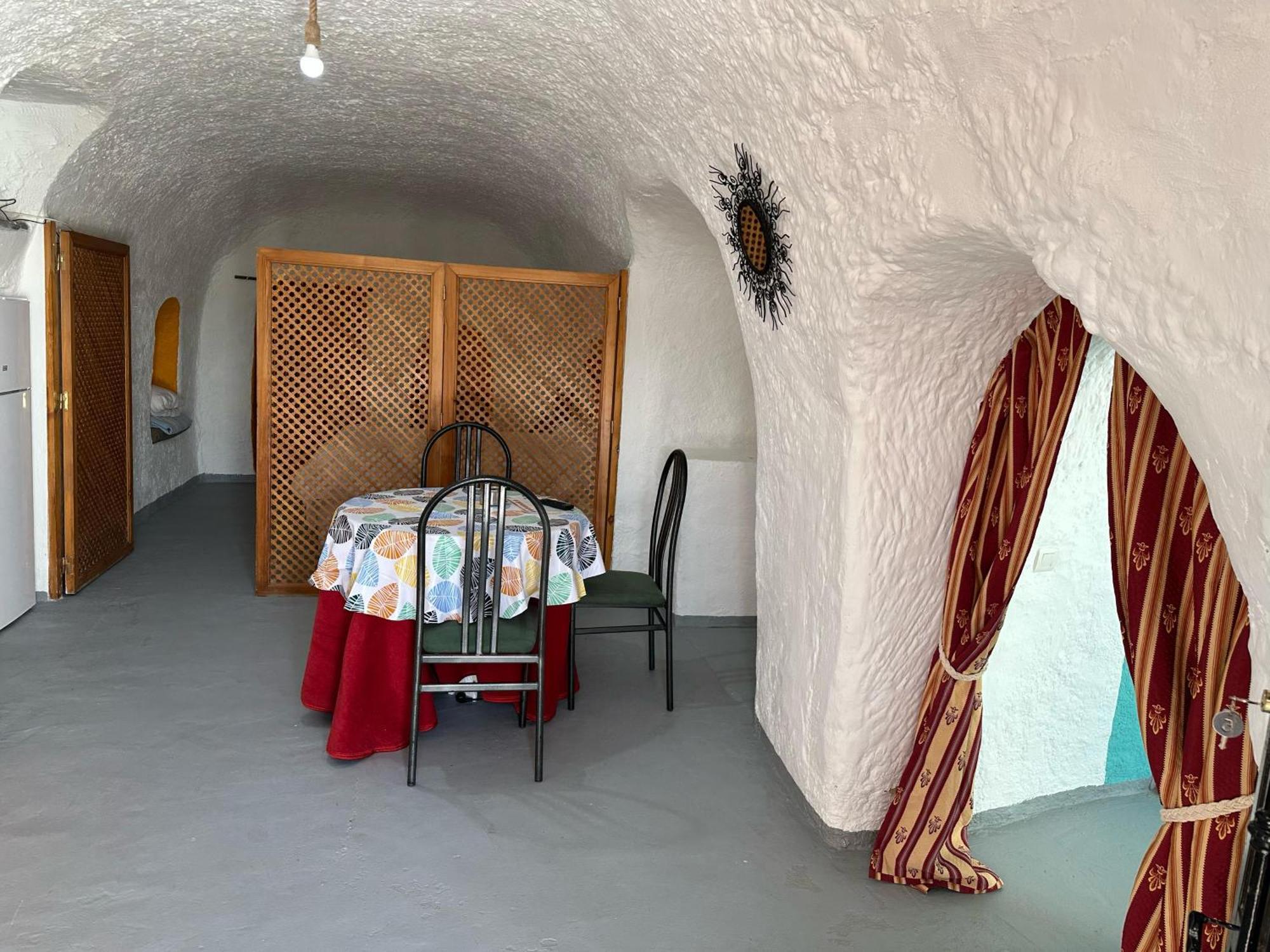 Alojamientos Cuevas Tiana El Aljibete Exteriör bild